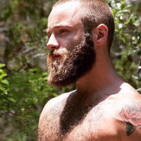Raser sa barbe avant l’été : 5 bonnes raisons pour le convaincre