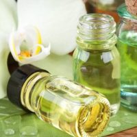 Les Huiles à Utiliser Pour Vos Cheveux En Été