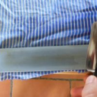 Comment aiguiser un rasoir droit