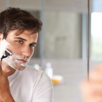 Se raser avant ou après la douche ? Est-ce important ?