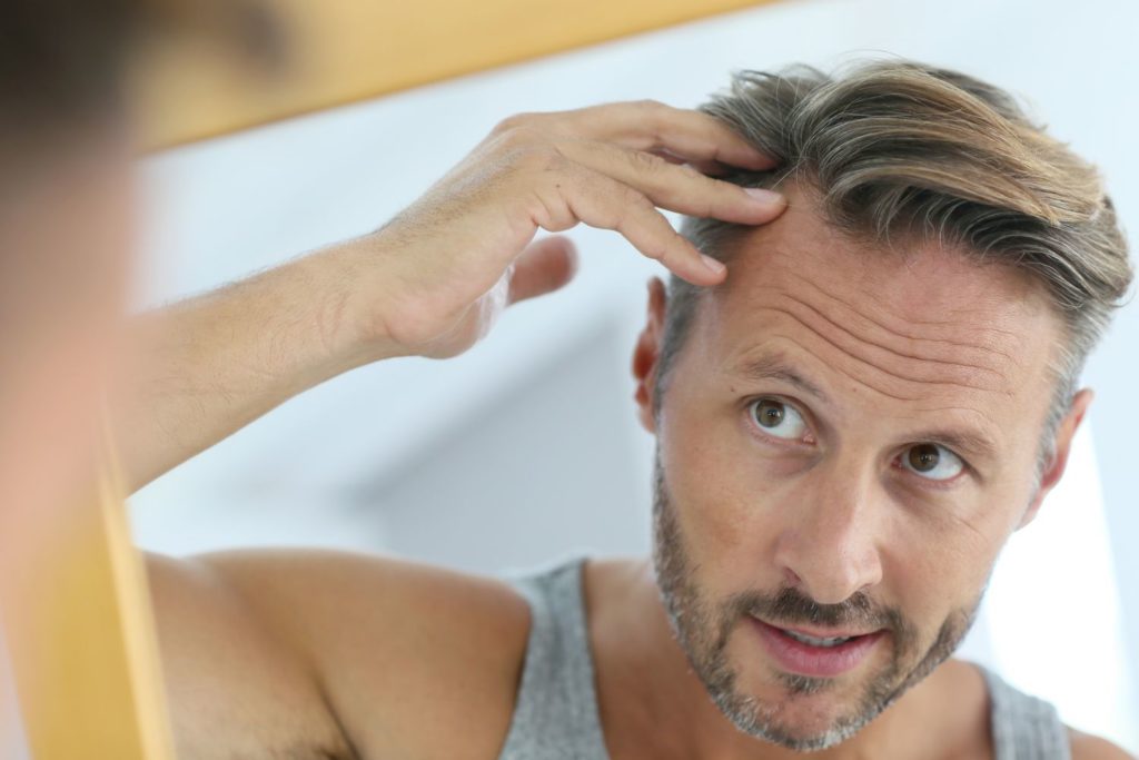 Calvitie : la poudre densifiante pour cheveux