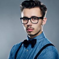 Soyez beau, utilisez la cire à moustache