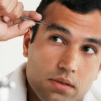 L’épilation des sourcils pour homme | Notre Guide Pratique