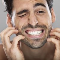 Trous dans la barbe : 5 astuces pour les éviter