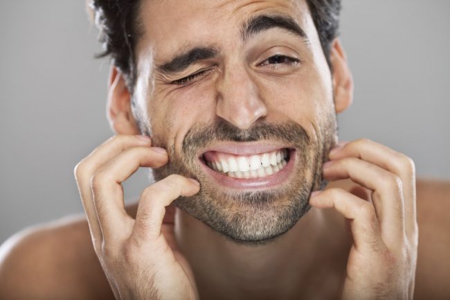 Trous dans la barbe : 5 astuces pour les éviter