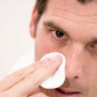 se débarrasser des points noirs chez l’homme