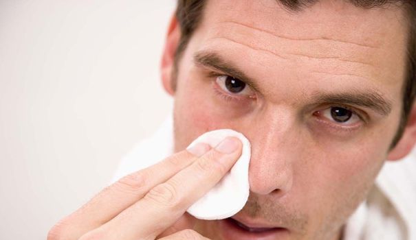 Comment se débarrasser des points noirs chez l'homme